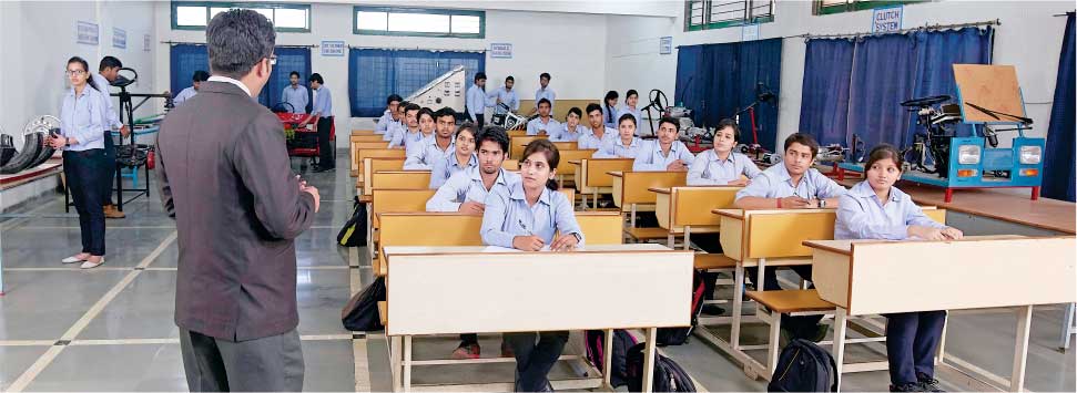 TEACHER TRAINING COURSES